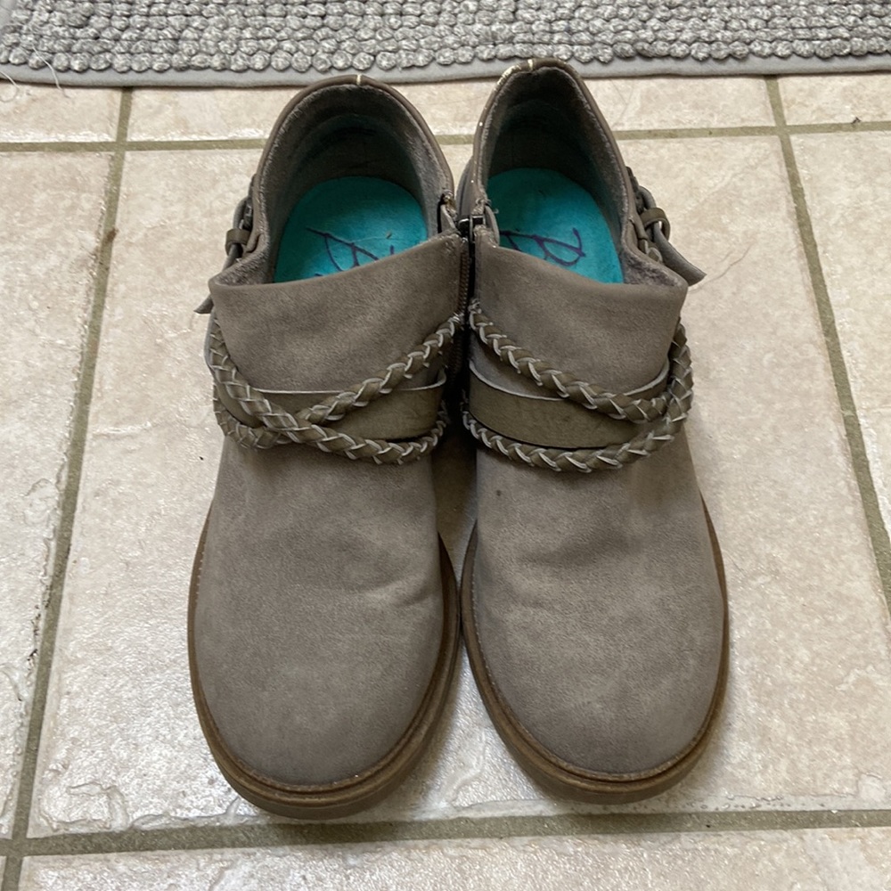 Heeled Clogs - Picture 2 of 4